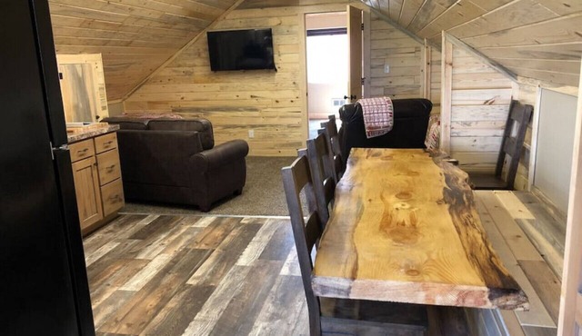 Grizzly Loft Amazing Views 25 min to Yellowstone Loft