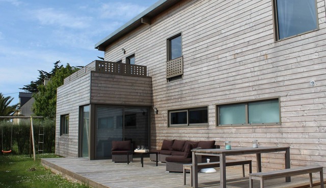 Große Villa am Meer mit privatem Spa Bereich by Interhome