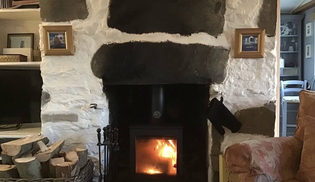 Grogport Cottage (pet friendly) offers wonderful self catering acc nr Carradale