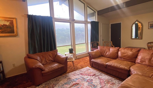 Groovy Country Pad in a Serene Setting