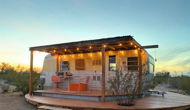 Groovy Glamper in the Sonoran Desert with AC