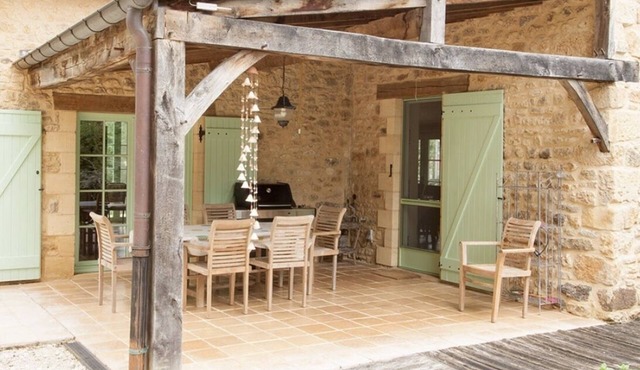 Grote Vakantiewoning MET Zwembad IN DE Dordogne