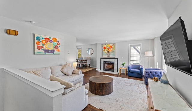 Groton Long Point 3BR Walk to Private Beaches Near Mystic & USCG Academy