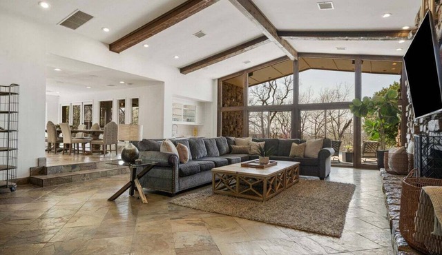 Grotto @ Southern Hills W/Pool & Hot Tub