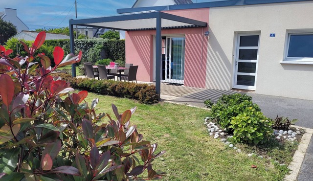 GROUND FLOOR, 3 BEDROOMS, 5 MINUTES FROM THE BEACH, DOG ALLOWED