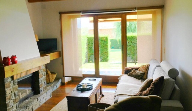 Ground Floor 3 rooms Pool, Fireplace, Private Garden & Views