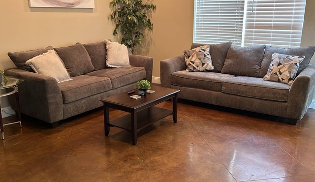 Ground Floor, 3BR, Sleeps 8, WD, Gulf Coast MS