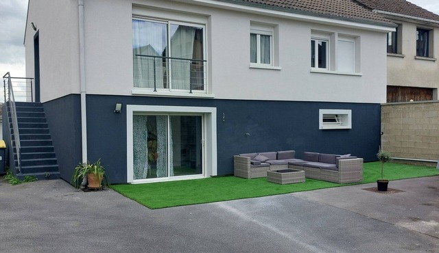 Ground floor apartment with garden near Reims