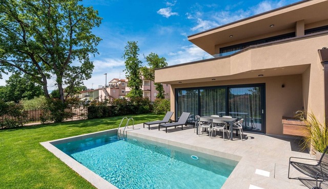 Ground-Floor Apartment with Private Pool and Terrace in Istria, 150 Meters from the Sea