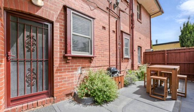 Ground floor apartment, 250 metres to the beach