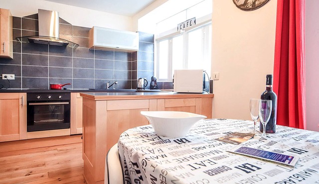 Ground floor apartment (muscat) sleeps 2 (4)