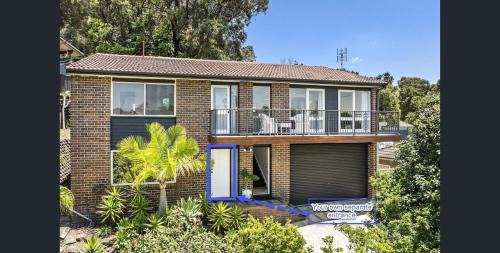 Ground floor Apartment with Private Entry AC WiFi Suite