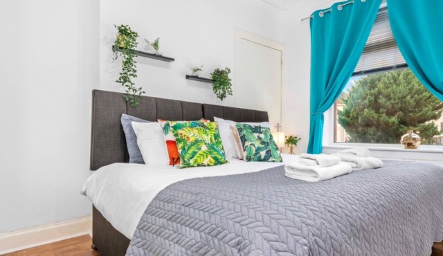 Ground floor apartment perfect for local contractors