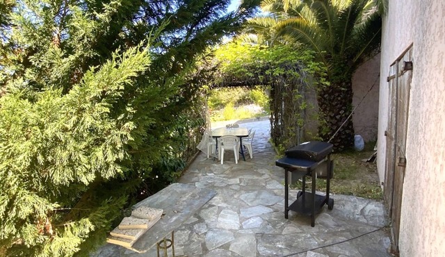 Ground floor apartment in the beautiful village of Aregno