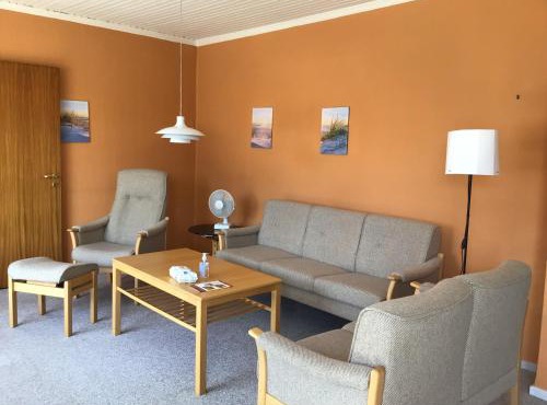 Ground floor apartment with washing machine