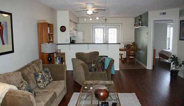 Ground Floor Condo Between Toronto And Niagara Falls