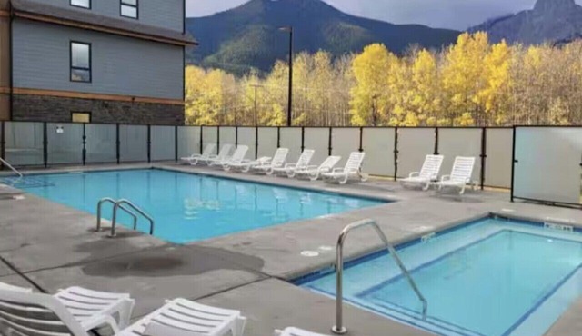 Ground Floor Gem|Mountain View|2 Kings|Pool & BBQ