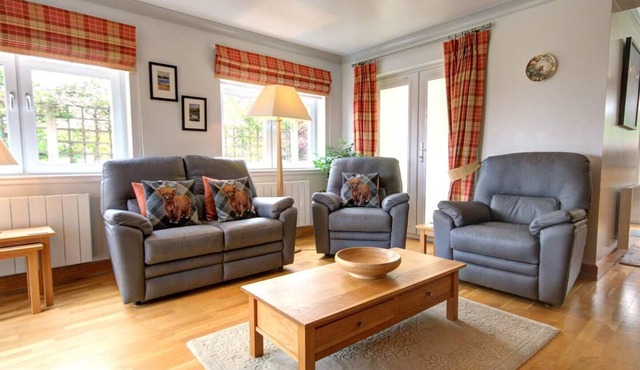 Ground floor 2-bedroom apartment overlooking the famous James Braid Brora Golf Course.