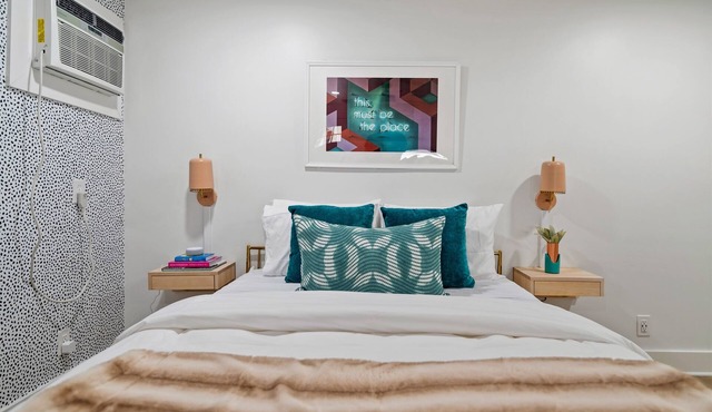 Ground-Floor Hillsboro Village Studio | Sleeps 4, Walkable + Parking
