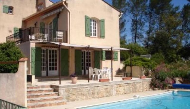 Ground floor of a villa in front of the swimming pool