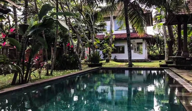 Ground floor of secluded villa with pool, 10 min to Ubud centre