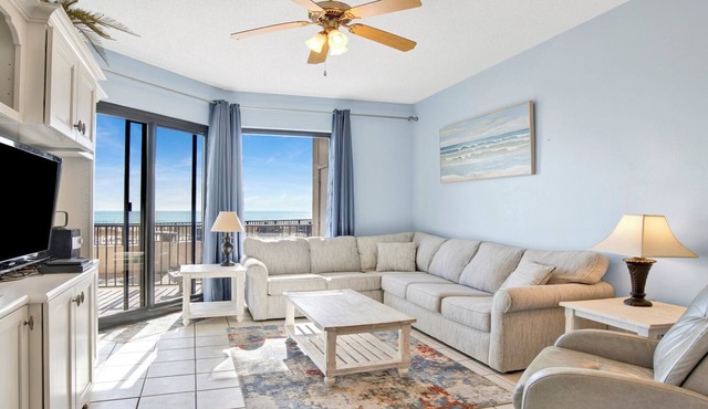 Ground Floor Phoenix X 2br Condo!