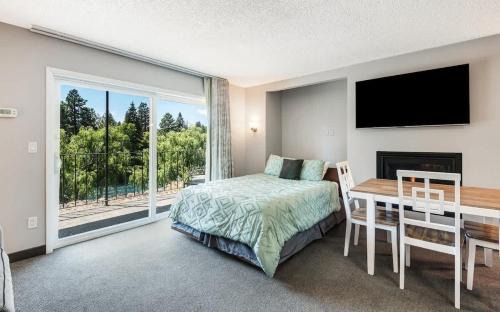 Ground Floor Studio On The Riverfront