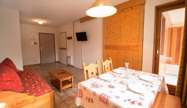 Ground floor, terrace, tv, ski locker, 35m², Aussois