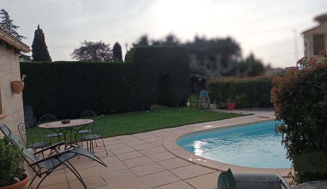 Ground floor villa swimming pool 5 minutes from beaches