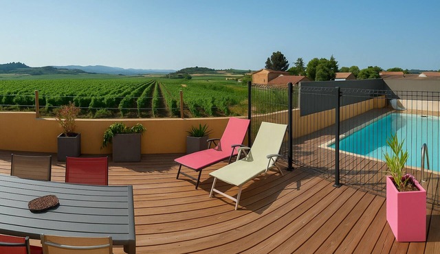 GROUND FLOOR VILLA/APARTMENT WITH PRIVATE POOL