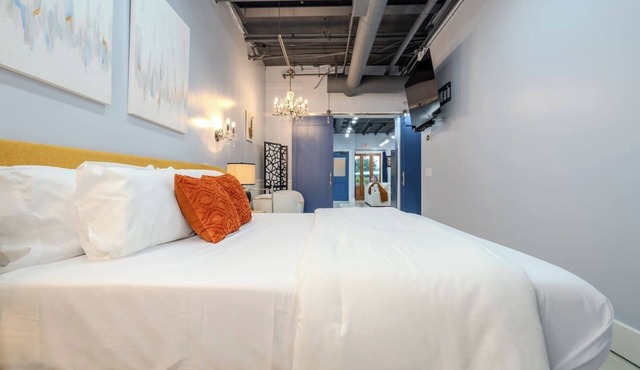 Ground Floor/Waterfront on The Rez in Madison!