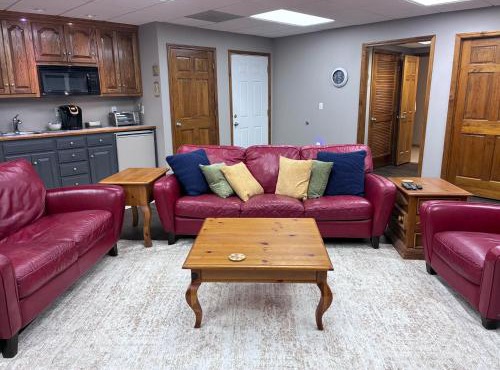 Ground level apartment-private garage & entrance!