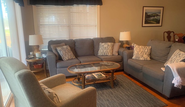 Ground Level Sea Trail Champions Golf Villa - 1 mile to Beach, inclusive rates