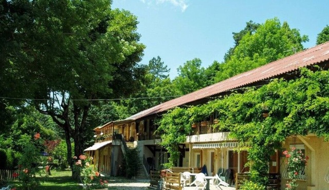 Group accommodation - party room