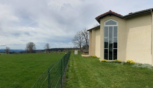Group and stopover gîte in the heart of nature, on the Chemin de St Jacques GR65-GR7