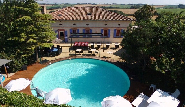 group cottage 15 people + 5