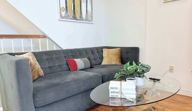 Group Friendly 2BR/2BA UWS Duplex