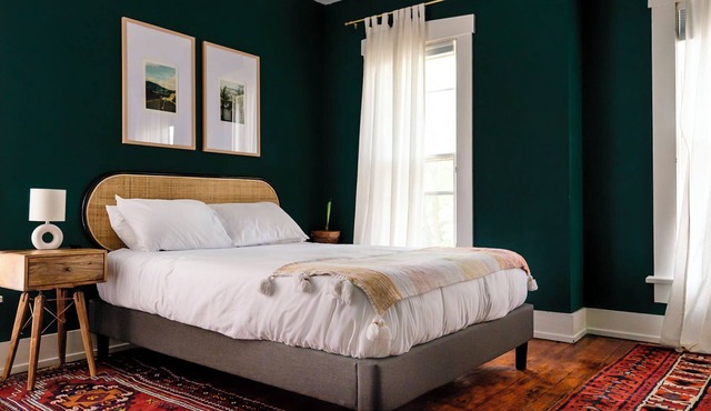 Group-Friendly 4BR/3.5BA/2 Kitchens + Private Homes Side-by-Side Sleeps 10