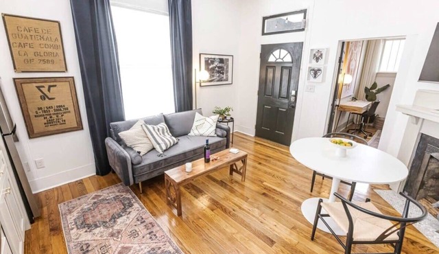 Group-Friendly Lafayette Stay