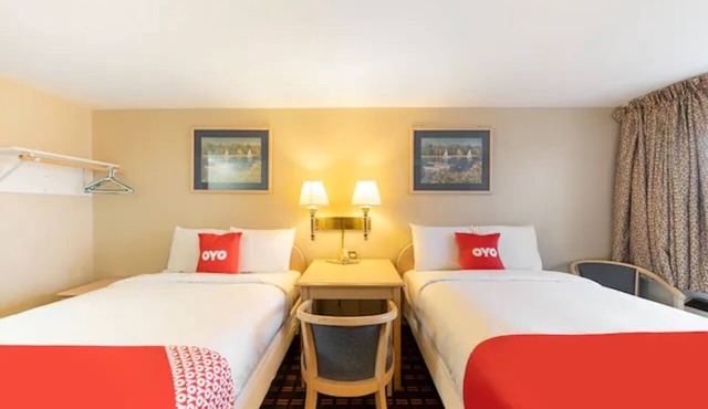 Group-Friendly Room | 4 Minutes to Seneca Museum of Waterways | Free Parking
