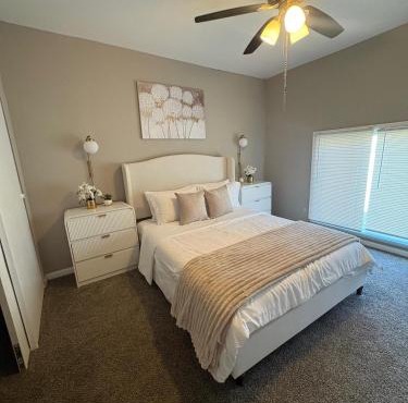 Group Getaway Sleeps 7 Grill Fire Pit