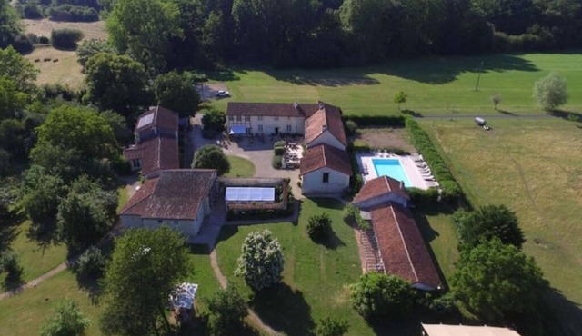 Group gite 22 to 32 pers.