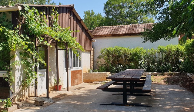 Group gîte for up to 24 people in the heart of the Causse du Quercy
