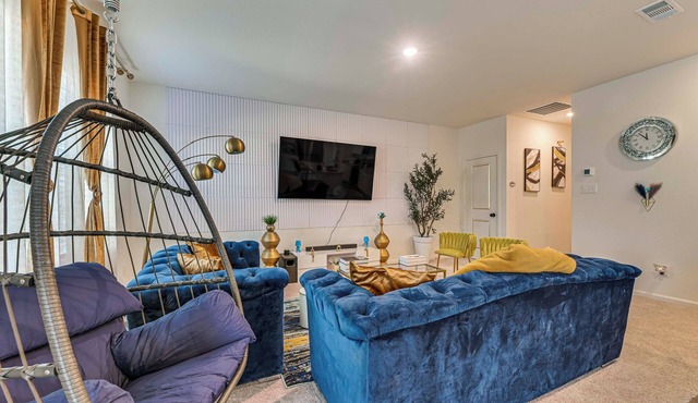 Group Haven in Princeton! WFH Ready & Ample Space