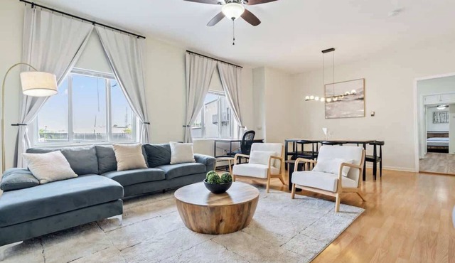 Group Retreat for 10 - 15Min to NYC, FIFA, Mall, FREE Parking