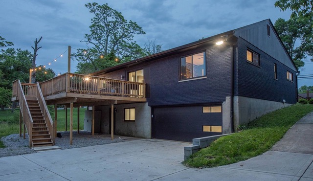 Group Retreat + Game Room + Huge Deck + Sleeps 13