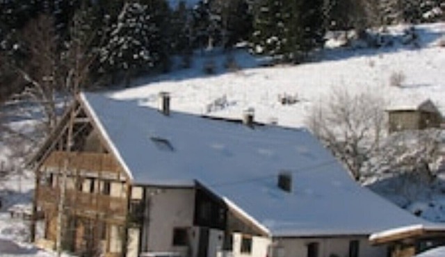 Group rooms in a secluded farmhouse in the High Vosges mountains