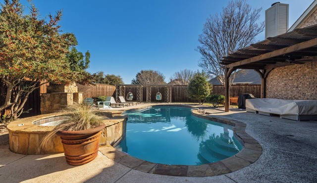 Group Stay for World Cup – Pool & Outdoor Fun