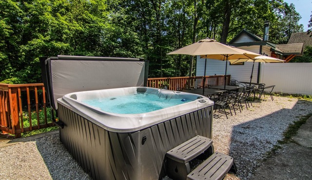 Group Stay Hot Tub, Arcades, Family/Dog Friendly