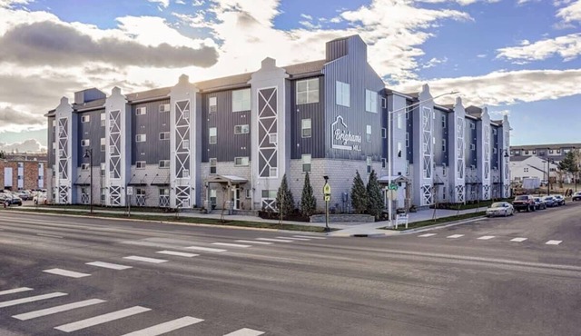 Group Stay Steps to BYU-Idaho · Gym + Free Parking
